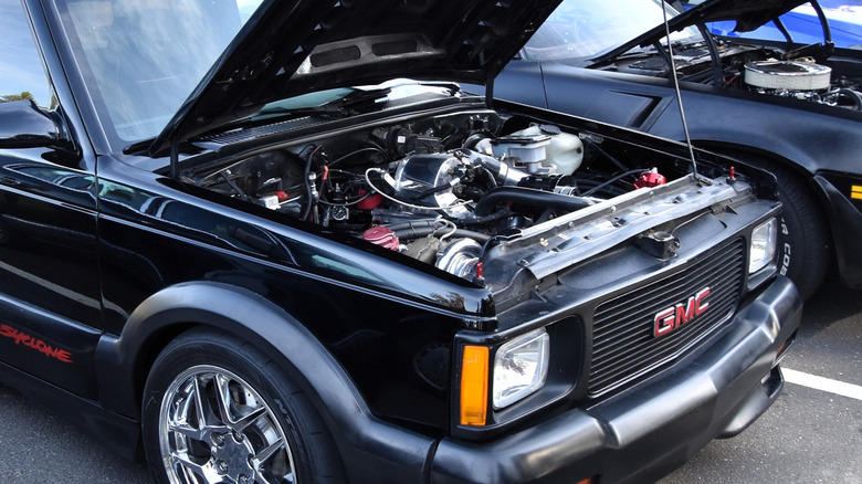 GMC Syclone의 GM 4.3리터 Vortec V6
