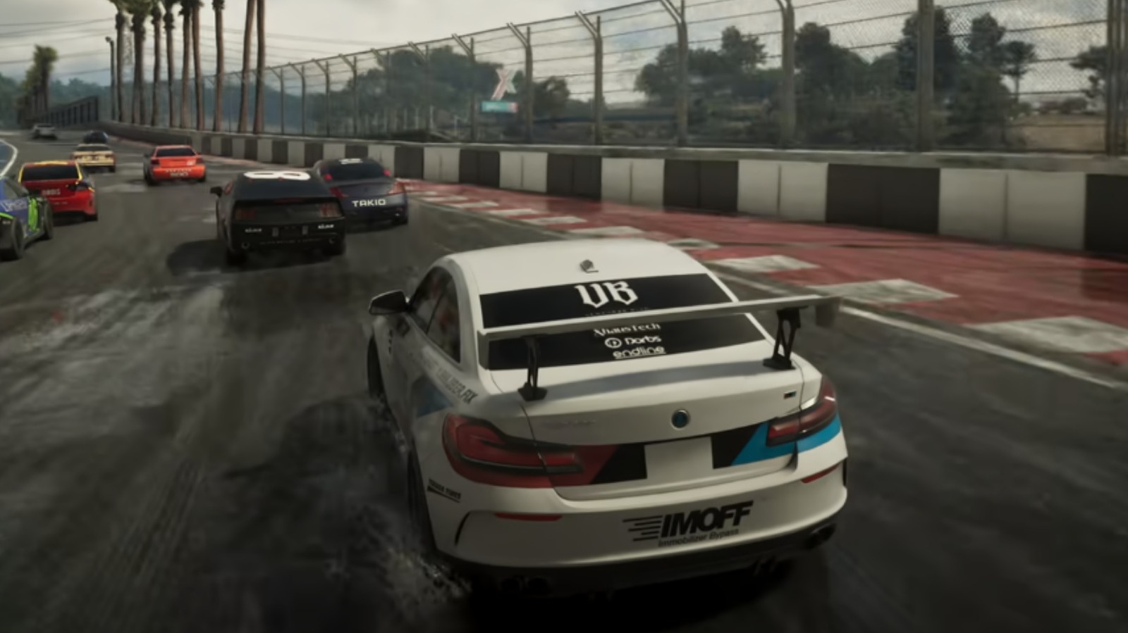 GTA 6 예고편을 통해 새로운 경주 트랙을 처음으로 엿볼 수 있습니다. (그리고 하나는 이 실제 플로리다 트랙을 기반으로 할 수도 있습니다.)