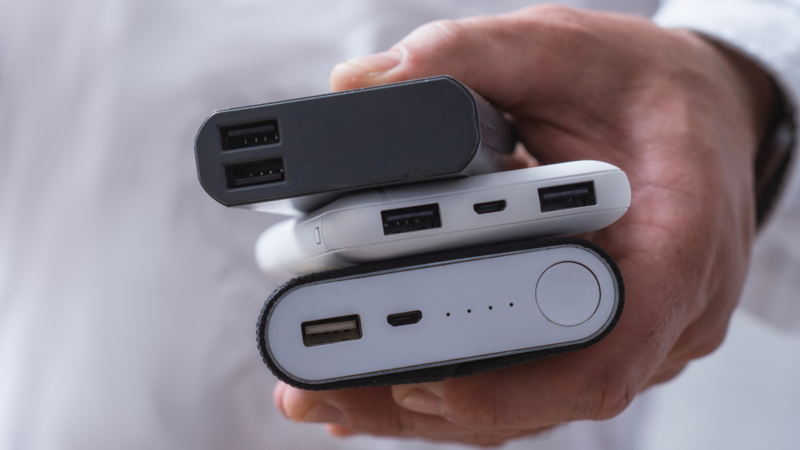 30,000mAh 보조 배터리를 구입하기 전에 두 번 생각해야 하는 이유