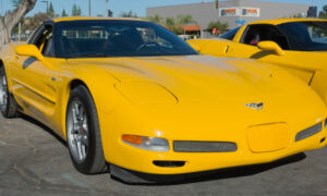 C5 Corvette Z06은 30,000달러 미만으로 구입할 수 있는 405 HP의 괴물입니다.