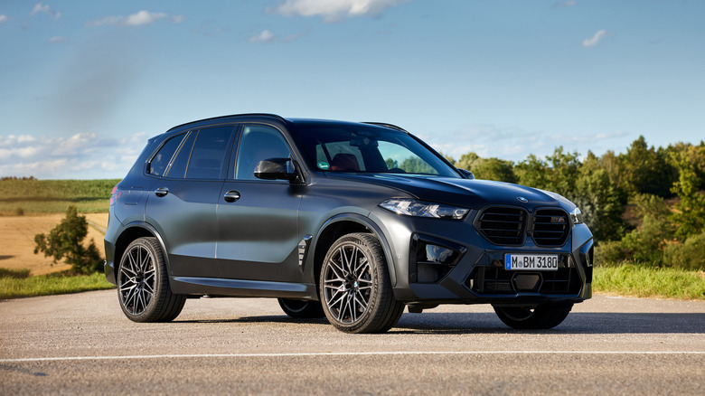 BMW X5 M 경쟁
