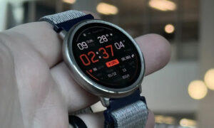 Amazfit은 Amazon 소유가 아닙니다. Smartwatch 브랜드를 실제로 소유한 사람은 다음과 같습니다.