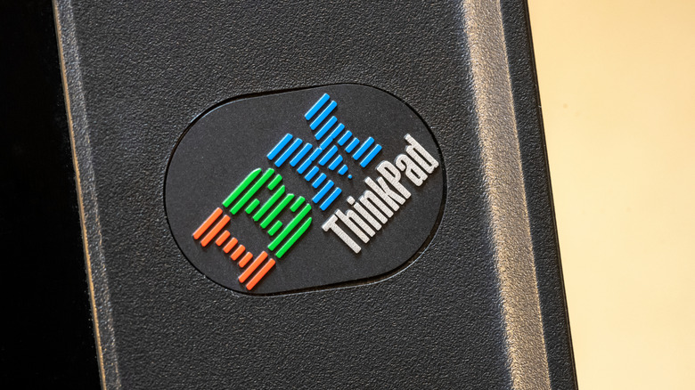 오래된 IBM ThinkPad의 로고