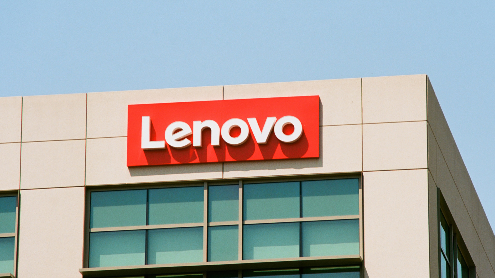 Lenovo는 많은 브랜드를 소유하고 있지만 Lenovo의 소유주는 누구입니까?