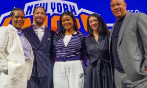 Jalen Brunson, 엄마, 여동생과 함께 새로운 매니지먼트 그룹 출범