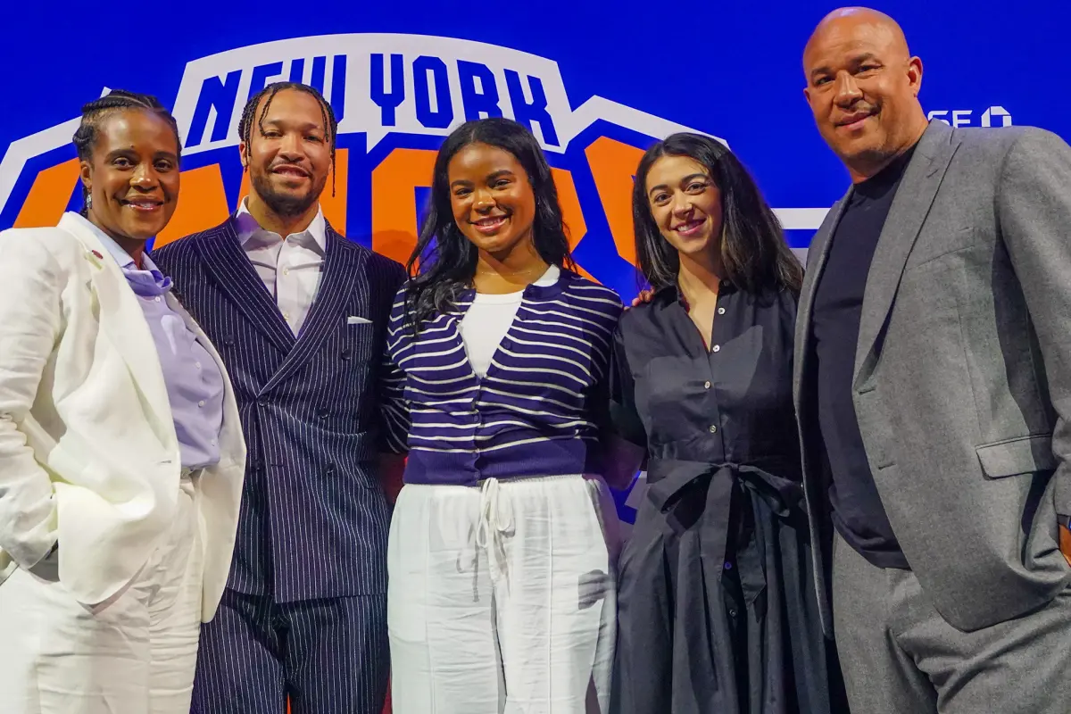 Jalen Brunson, 엄마, 여동생과 함께 새로운 매니지먼트 그룹 출범