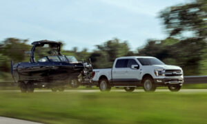 Ford F-150의 견인 능력을 경쟁 제품과 비교하는 방법