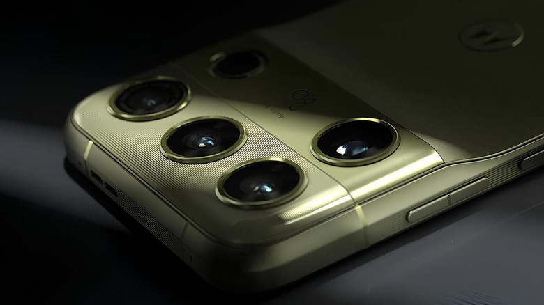 녹색 Motorola 휴대폰의 카메라 설정