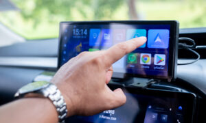 Android Auto 17.7이 모두를 위해 출시되었습니다. 업데이트하는 방법은 다음과 같습니다.