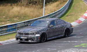 뉘르부르크링에서 테스트 중인 BMW M5 Refresh: Camo 뒤에 있을 가능성이 있는 것은 무엇입니까?
