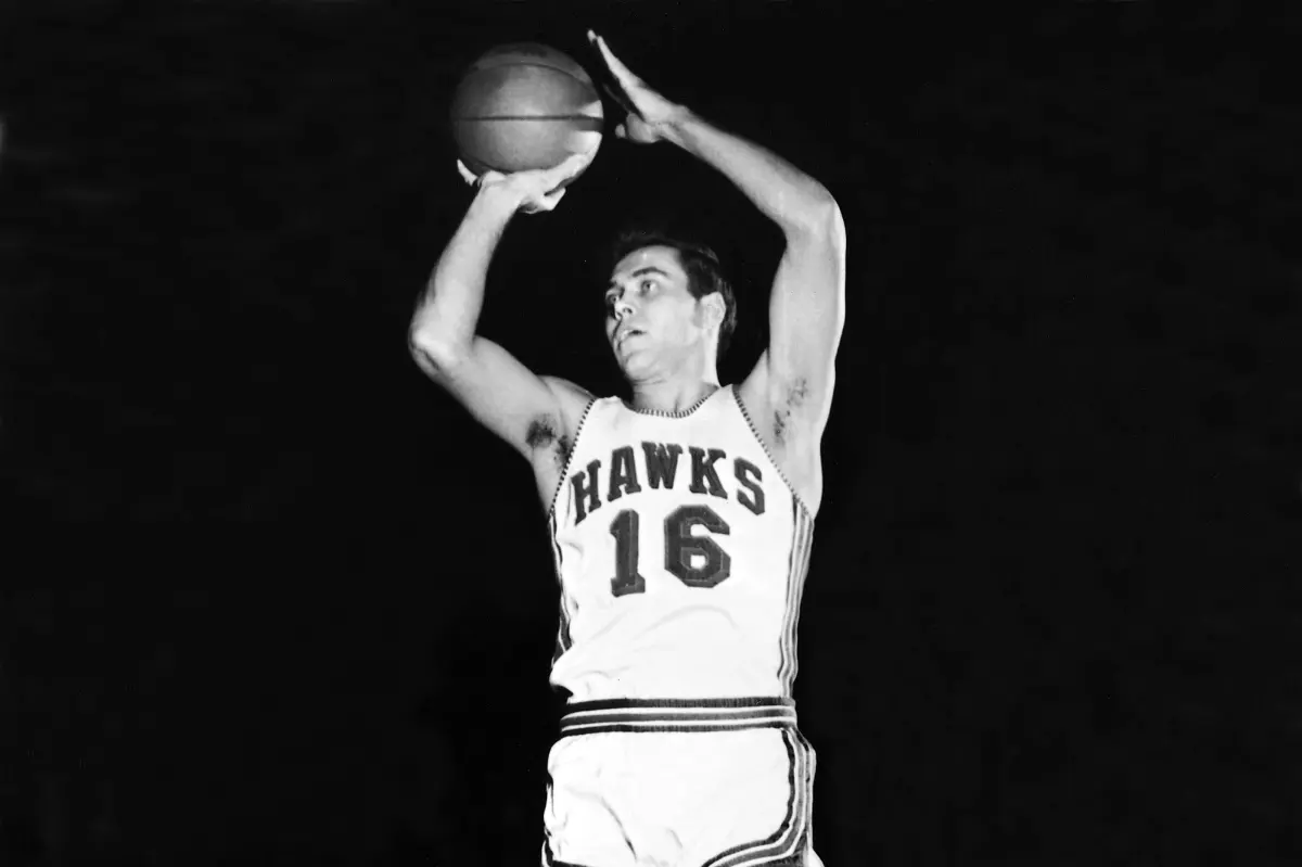 빌 러셀과 트레이드된 NBA 명예의 전당 헌액자이자 챔피언, 94세로 사망