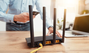 Wi-Fi 라우터에 얼마나 뜨거운가요? 정상은 다음과 같습니다